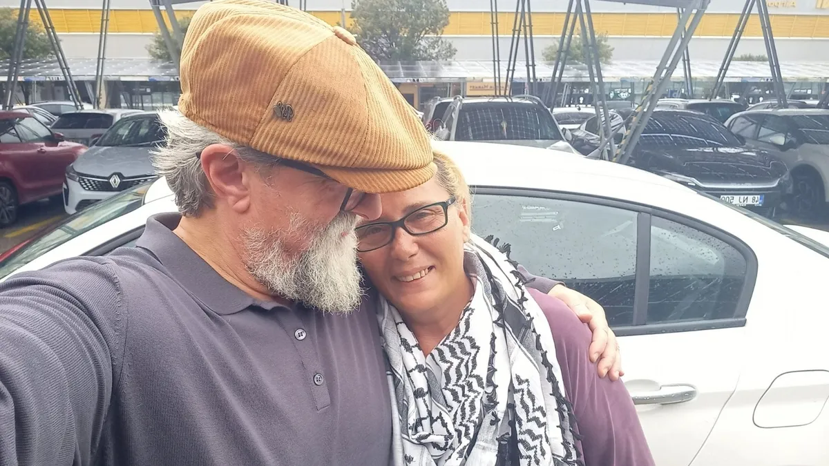 İsrail’in alıkoyduğu Muğlalı aktivist Ayçin Kantoğlu yurda döndü İsrail’in alıkoyduğu Muğlalı aktivist Ayçin Kantoğlu yurda döndü