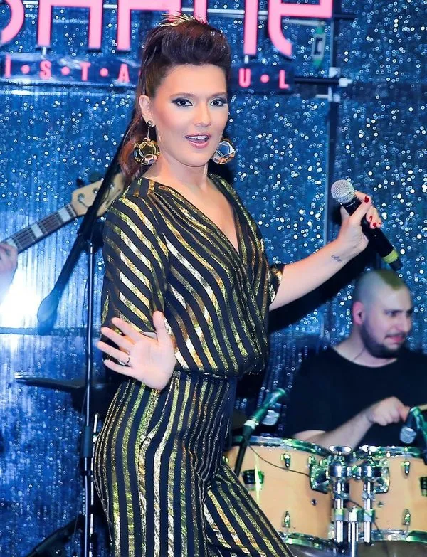 Demet Akalın'dan Aleyna Tilki'ye sert tepki