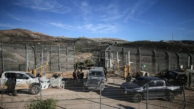 Katil İsrail’in Bakanı’ndan Suriye’ye saldırı tehdidi: Yakında tam yanıt verilecek