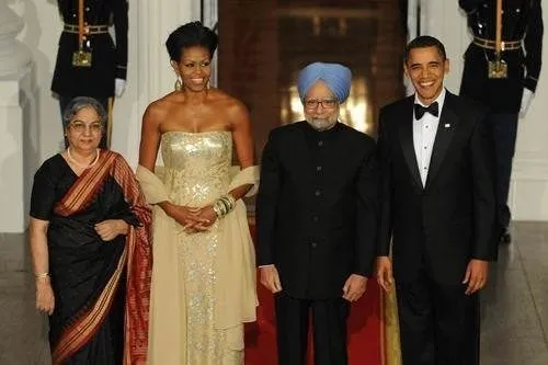 Obama Singh onuruna davet verdi