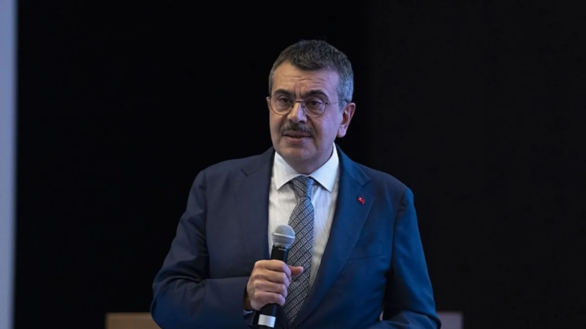 Bakan Tekin: Evlatlarımızı dijital faşizminden korumak hepimizin ortak sorumluluğu
