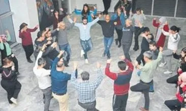 Sarayköy’de halk oyunları kursu