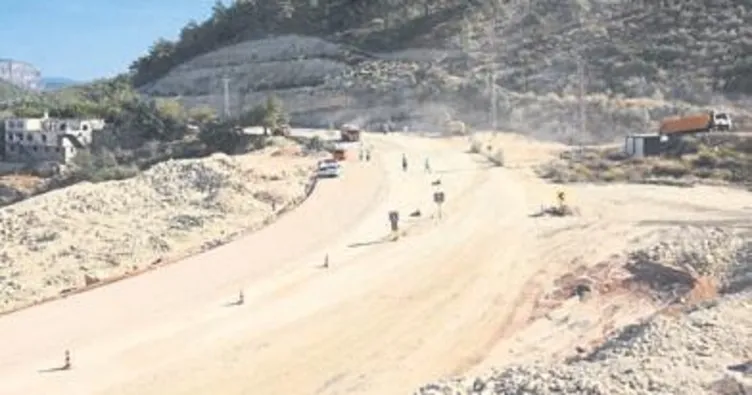 Silifke-Mut kara yolu trafiğe açıldı