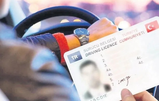 ehliyet-yenileme-icin-bugun-son-gun-bugun-15-tl-yarin-7438-tl-1761845025802.jpeg
