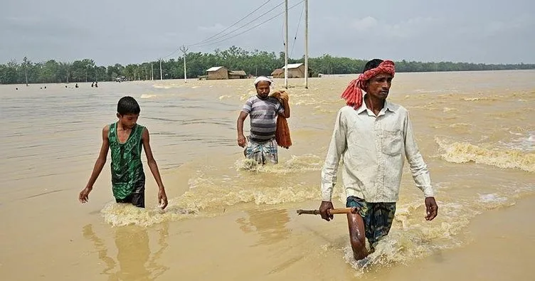Hindistan sele teslim: 36 ölü