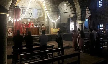 PKK’nın tahrip ettiği kilisede 8 yıl sonra ilk ayin yapıldı