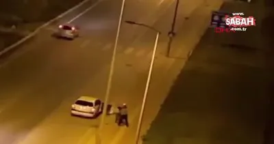 Antalya’da sokak ortasında erkek arkadaşını tekme tokat döven kadın kamerada | Video