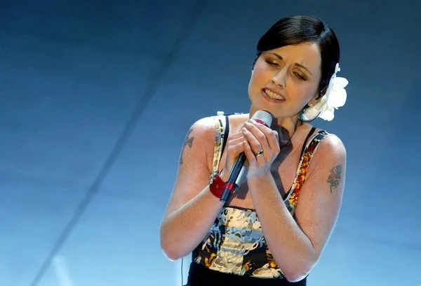 Dolores O’Riordan neden öldü?