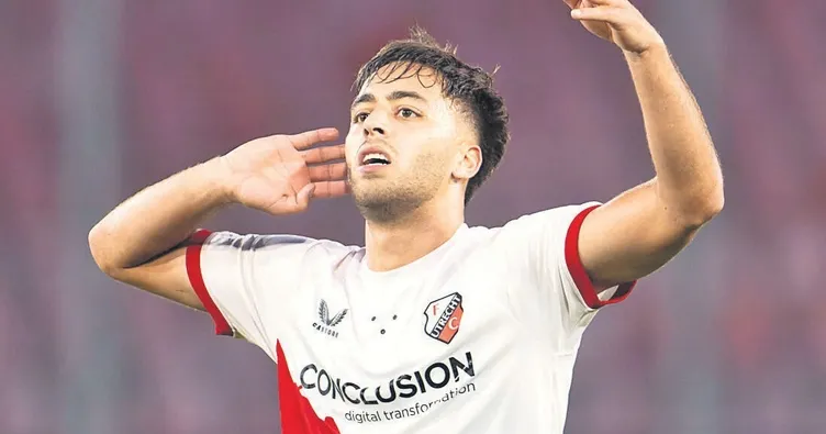 Kontrat: 4 sene Maaş: 1.5 milyon Euro