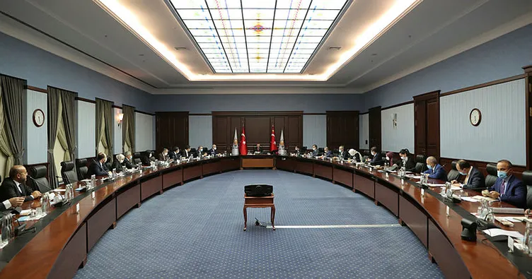 AK Parti MYK toplantısı sona erdi