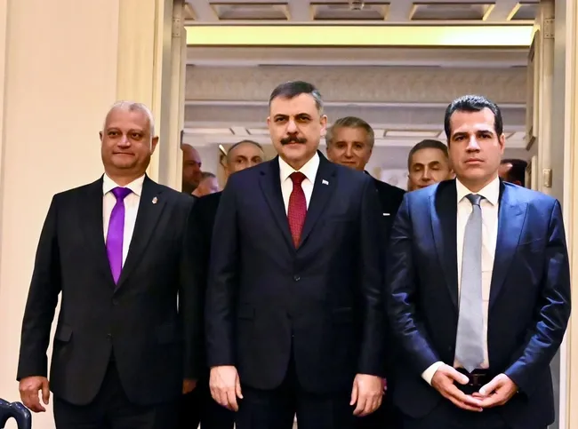 bakan-ciftci-cok-boyutlu-stratejimizi-kararlilikla-surduruyoruz-1777481799584.jpg Bakan Çiftçi: “Çok boyutlu stratejimizi kararlılıkla sürdürüyoruz”