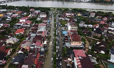 Güney Asya’daki doğal afette bilanço ağırlaşıyor: 1000’den fazla can kaybı