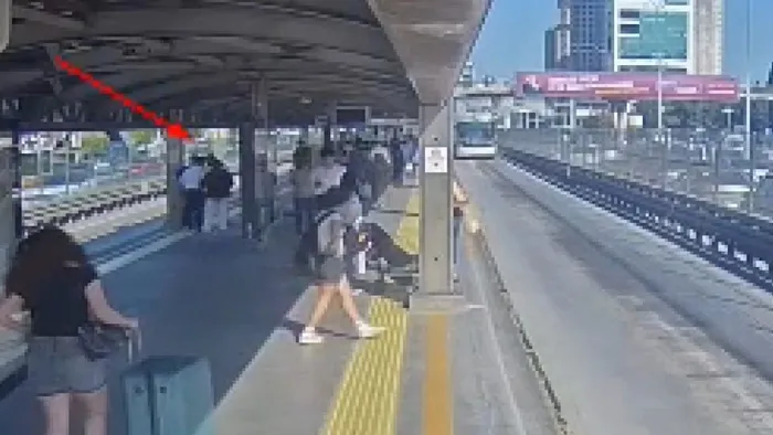 beylikduzunde-metrobusteki-yan-baktin-cinayetine-iliskin-yeni-goruntuler-ortaya-cikti-1781686962428.jpg