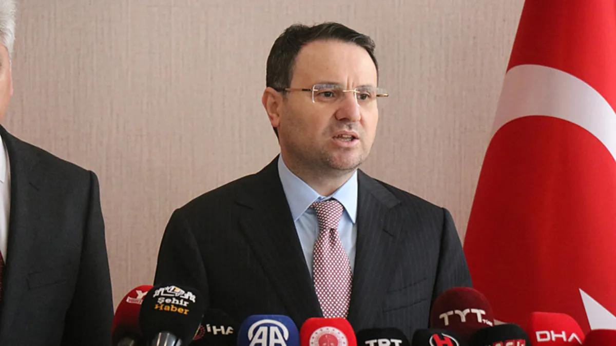 Bakan Gürlek: Görüşümüz, fikrimiz, siyasi düşüncemiz ne olursa olsun iç cephede birlik olmamız lazım