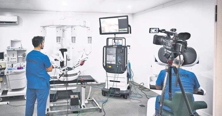 TCG Anadolu’da robotik cerrahi
