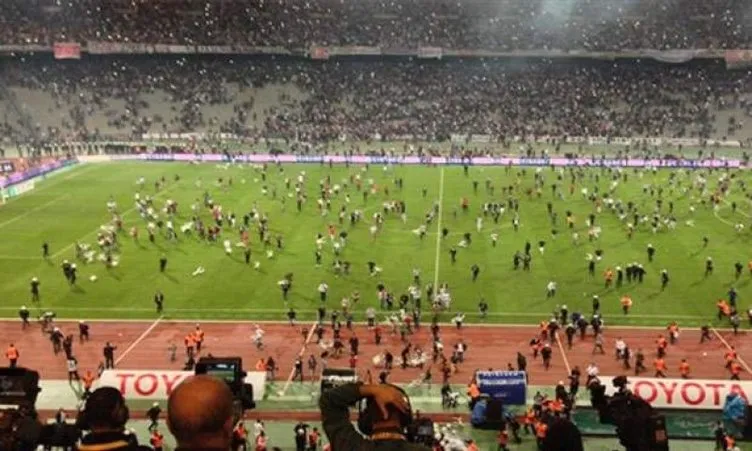 Son dakika: Son 30 yılın unutulmaz Beşiktaş-Galatasaray derbileri! 'Sergen attı, şampiyonluk geldi' ve derbi yarıda kaldı!