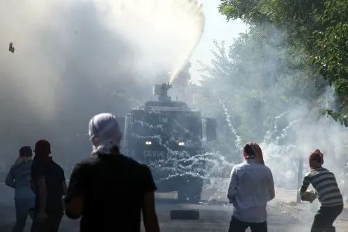BDP’nin miting ısrarı Diyarbakır’ı karıştırdı