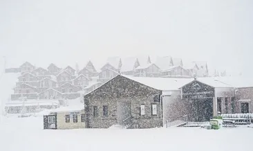 Yedikuyular’ın beklediği kar yağdı