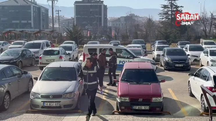 Arkadaşının evine pencereden girdi, 60 bin lirasını çaldı | Video