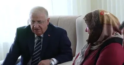 Milli Savunma Bakanı Güler, şehit ailesine ziyarette bulundu
