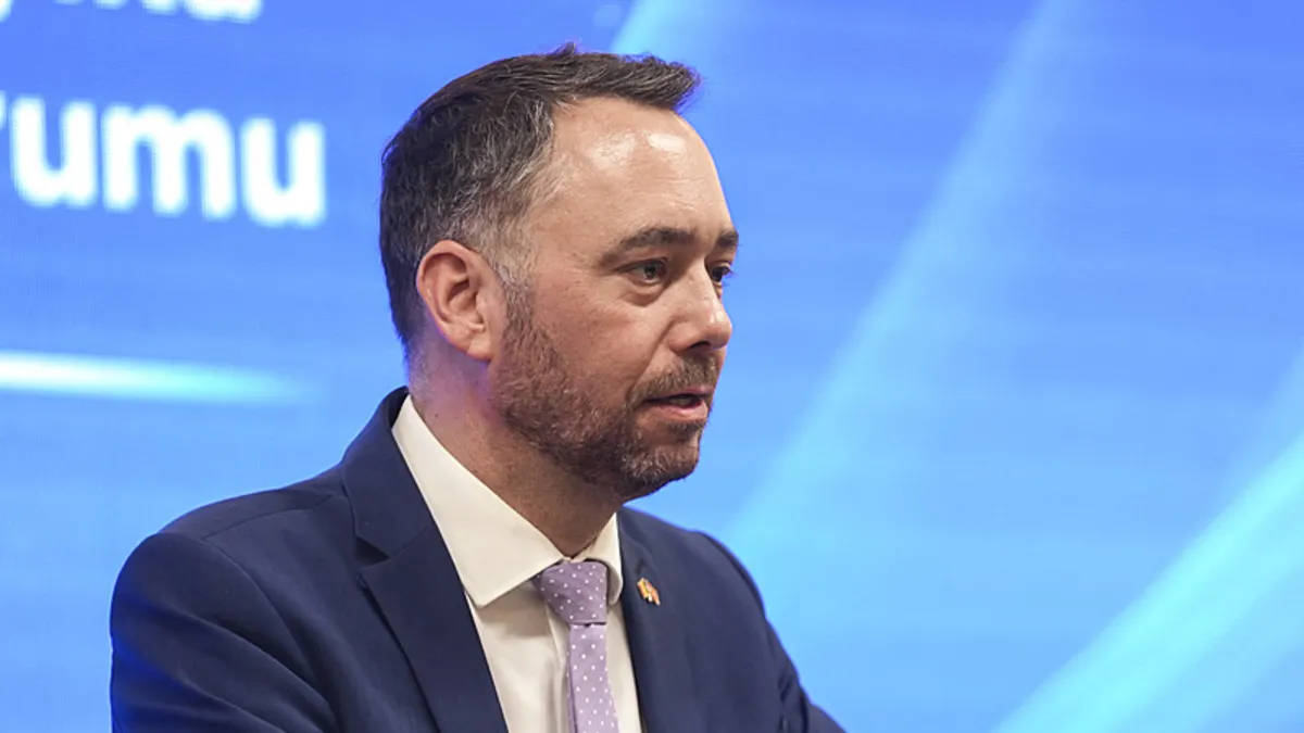 Belçika Dışişleri Bakanı Prevot: “Türkiye kuşkusuz Avrupa ailesinin üyesidir” Belçika Dışişleri Bakanı Prevot: “Türkiye kuşkusuz Avrupa ailesinin üyesidir”