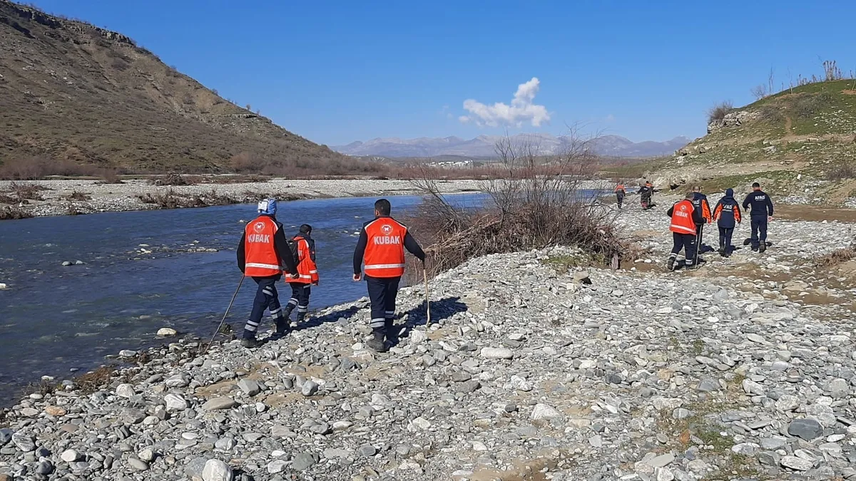 Diyarbakır’da 17 gündür aranıyor: 214 kişilik ekip kuruldu! Salih Ertaş’tan bir iz yok… Diyarbakır’da 17 gündür aranıyor: 214 kişilik ekip kuruldu! Salih Ertaş’tan bir iz yok…