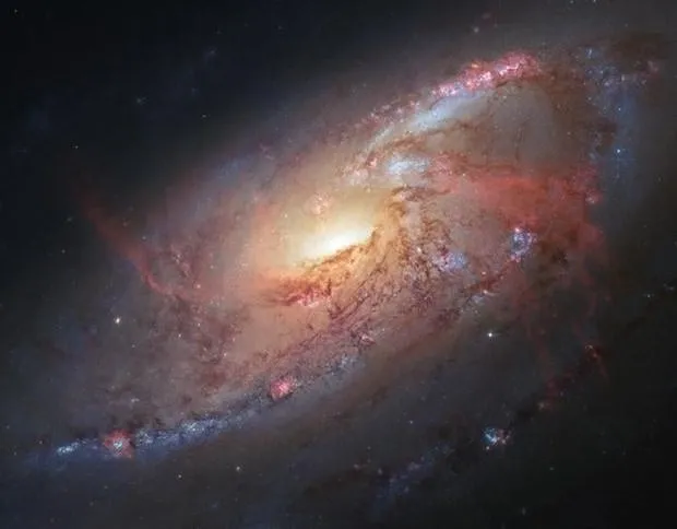 Karanlık evreni aydınlatan Hubble’dan 50 muhteşem kare