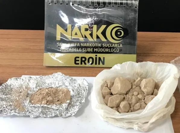 sanliurfada-polisten-dev-uyusturucu-operasyonu-10-tutuklama-1650030331498.jpg