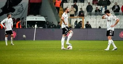 Son dakika haberleri: Alanyaspor yenilgisinin ardından geceye damga vurdu! Beşiktaş’ta Cenk Tosun tribünlere gitti ve…