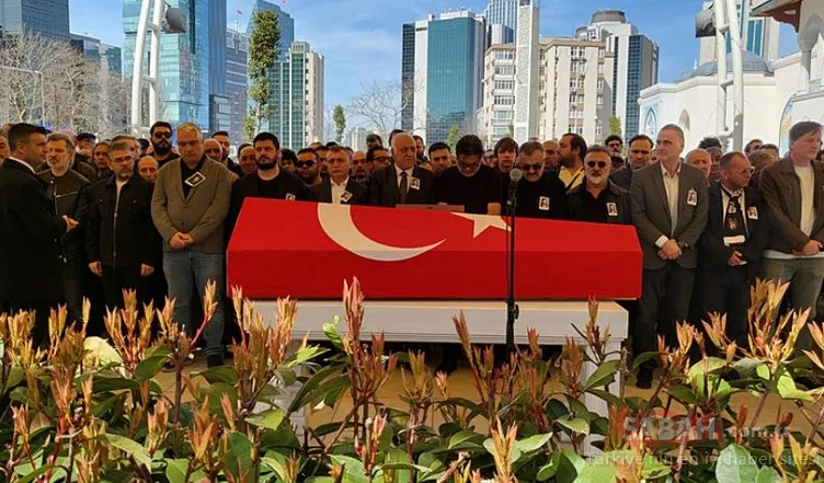 Şinasi Yurtsever’in o paylaşımı aslında acı doluydu ama kimse anlamadı: Biraz üzgünsün, biraz umutsuz…