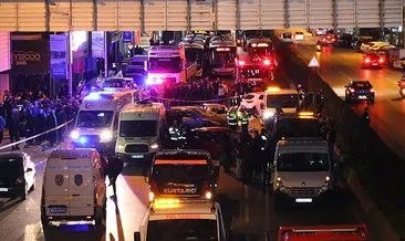 İzmir’deki feci kaza! Ortalık savaş alanına döndü: 2 ölü, 7 yaralı