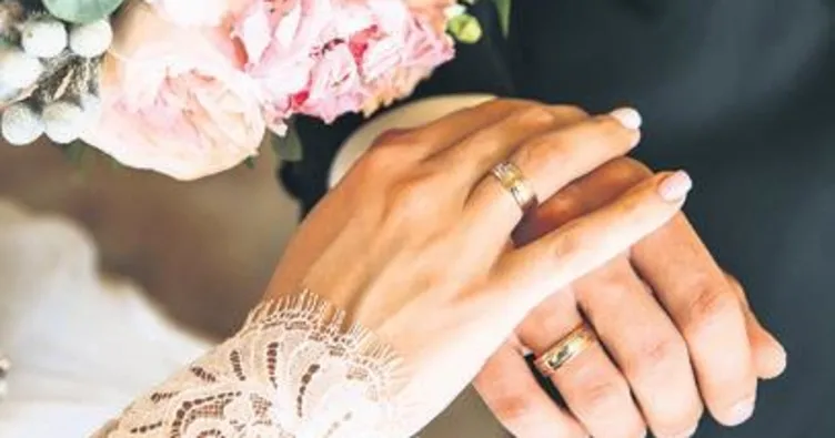 Evli çiftler krizlere daha dayanıklı