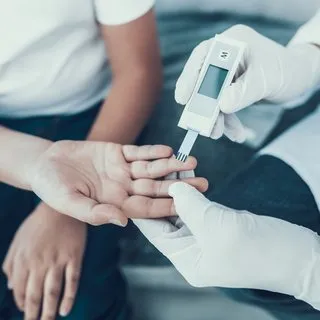 Diyabet hastalarına evden çıkmadan doktor takibi