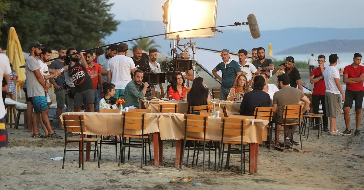 Eskiya Dunyaya Hukumdar Olmaz Oyunculari Aman Reis Duymasin Filminde Bulusuyor Aman Reis Duymasin Fragmani Da Yayinlandi Medya Haberleri