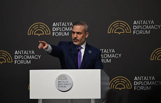 disisleri-bakani-hakan-fidan-antalya-diplomasi-forumunda-aciklamalarda-bulundu-turkiye-kendisini-koruyacak-guc-1776597017217.jpeg