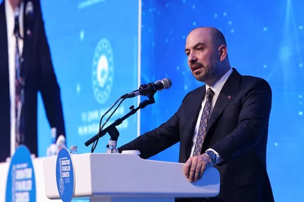 emlak-konut-anahtar-fikirler-zirvesi-teknoloji-yatirim-ve-girisimcilik-ekosistemini-bulusturdu-1782395269561.jpg
