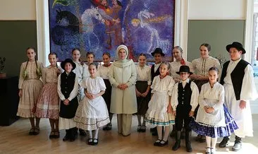 Emine Erdoğan Macar Kültür Evi’ni ziyaret etti