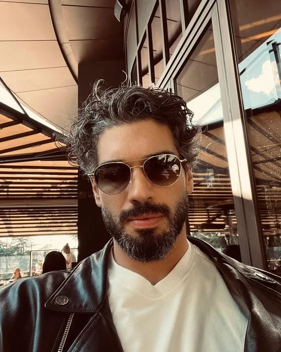 Aşk dedikoduları alevlenmişti! Tuba Büyüküstün ’Şükrü Özyıldız’ sessizliğini bozdu!