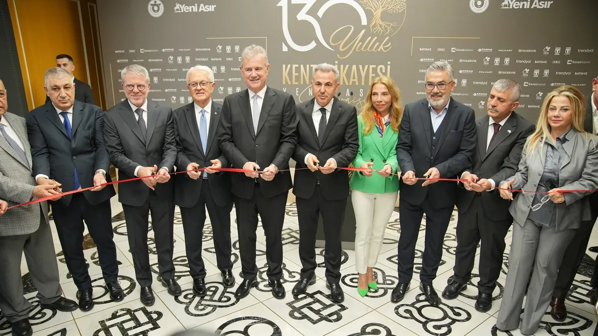 Yeni Asır’ın 130 yıllık Kent Hikayesi sergisi açıldı Yeni Asır’ın 130 yıllık Kent Hikayesi sergisi açıldı