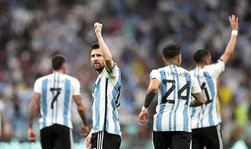 Lionel Messi kilidi açtı, Arjantin iki golle Meksika’yı devirdi!