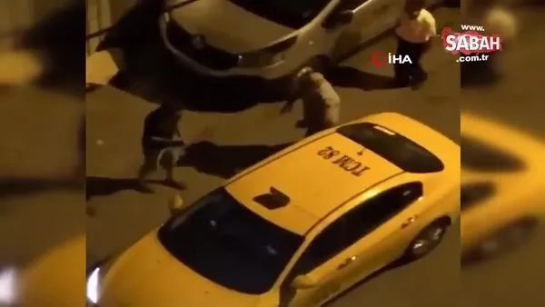 Ataşehir’de taksici tartıştığı alkollü müşterisini 2 yumrukla yere serdi | Video