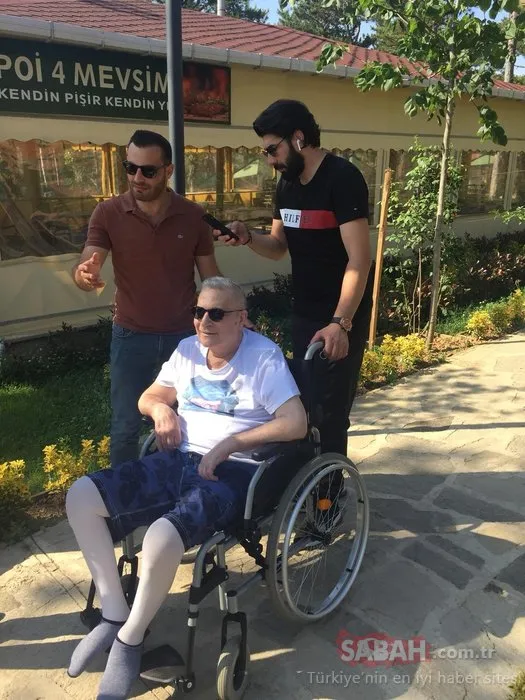 Mehmet Ali Erbil uzun süre sonra ilk defa dışarı çıktı! İşte ünlü şovmen Mehmet Ali Erbil’in son hali...