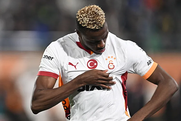 osimhen-golleriyle-galatasarayi-sirtliyor-1741595576847.jpg