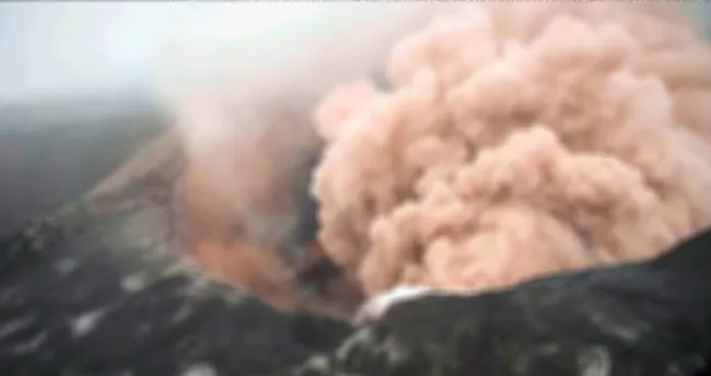 Zehir saçan tesis yanmaya devam ediyor