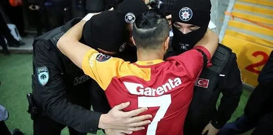 Galatasaraylı Yasin Öztekin’e sürpriz talip çıktı