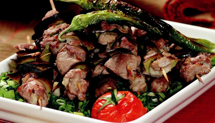 Defne Yapraklı Kuzu Şiş