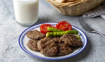 Bu köfteyi yiyen tarifini istiyor! Dışı çıtır içi sulu: İşte gerçek Akçaabat köftesi! #trabzon