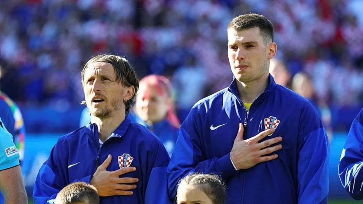 Son dakika Fenerbahçe haberi: Livakovic’e İskoç devi göz koydu! Son dakika Fenerbahçe haberi: Livakovic’e İskoç devi göz koydu!