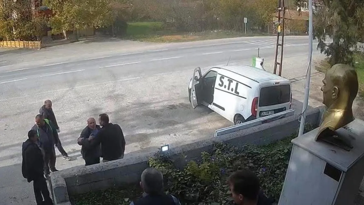 CHP’li ilçe yöneticisi cinayete teşebbüsten tutuklandı CHP’li ilçe yöneticisi cinayete teşebbüsten tutuklandı