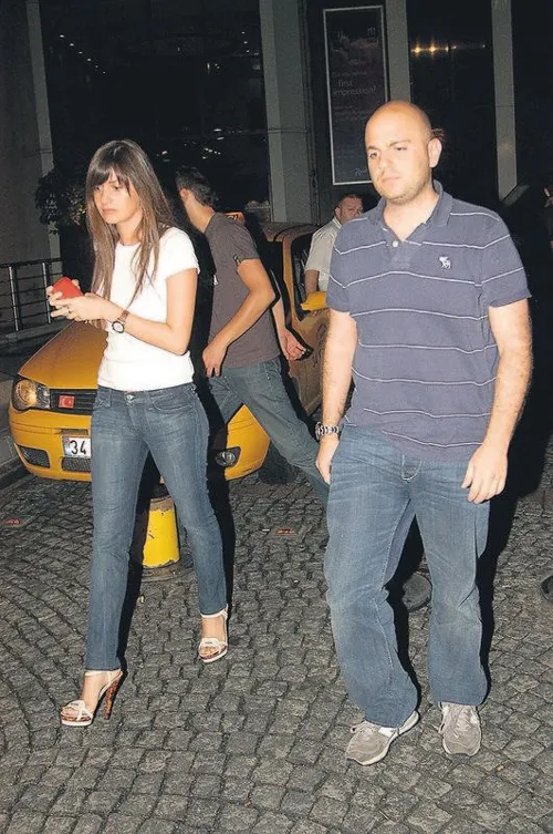Yasemin Ergene & İzzet Özilhan